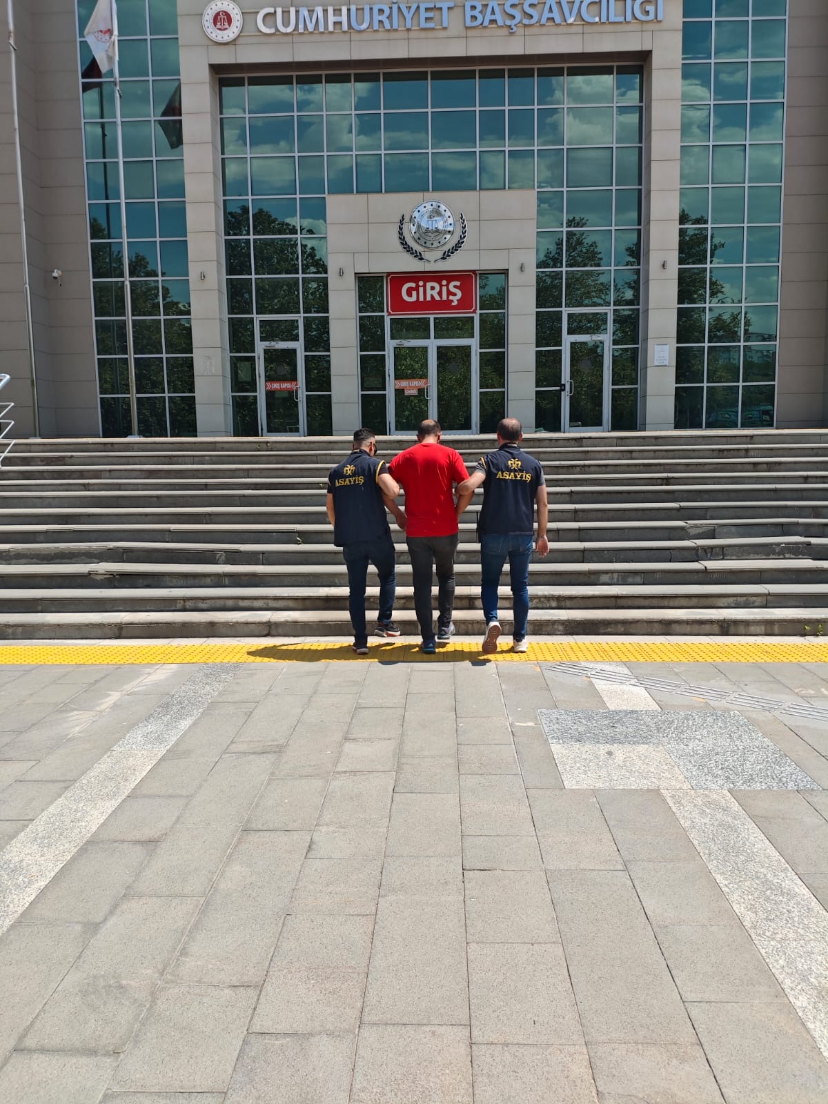 Tekirdağ'da 11 İlçede Geniş Çaplı Asayiş Operasyonu
