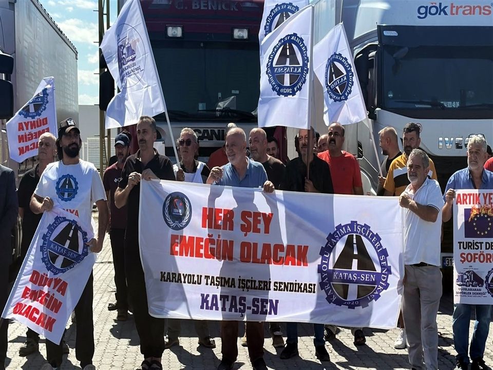 Edirne'de Tır Şoförlerinden Schengen Vizesi Ve Özlük Hakları Açıklaması