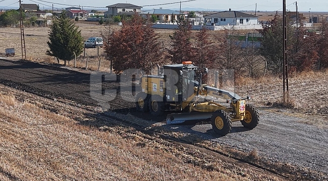 Ergene'de Yol Bakımı Hızla Devam Ediyor: Başkan Muge Yildiz Topak'tan Güvenli ve Konforlu Ulaşım Hedefi