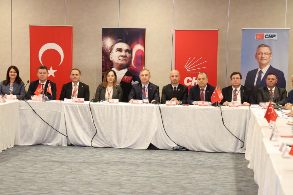 Trakya’da CHP’li başkanlardan ortak mesaj: “Baskıya boyun eğmeyeceğiz, halkın yanında olmaya devam edeceğiz”