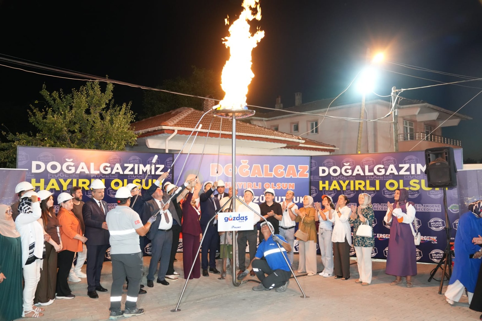 İğneler Mahallesi doğalgaza kavuştu
