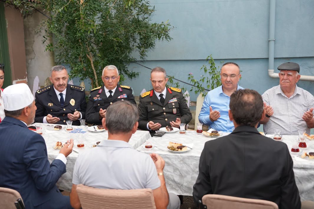 Şehit ve Gazi Ailelerine Anlamlı Ziyaret