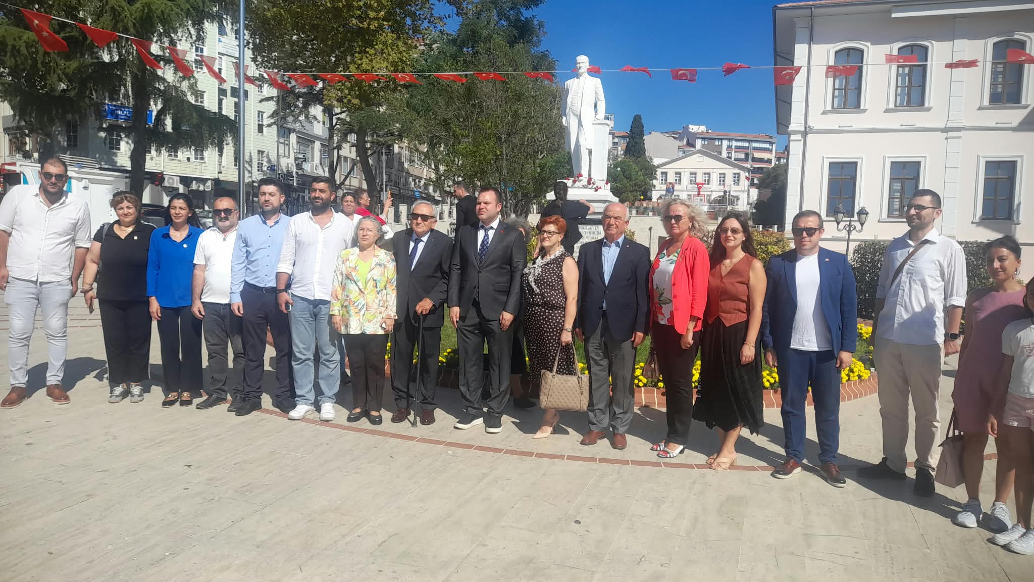 Adli Yıl Açılışında Atatürk Anıtı Gerginliği: Avukatlardan Alternatif Tören