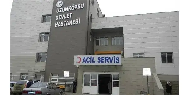 Uzunköprü'de kavgada bıçaklar konuştu Bir ölü ve bir yaralı var!