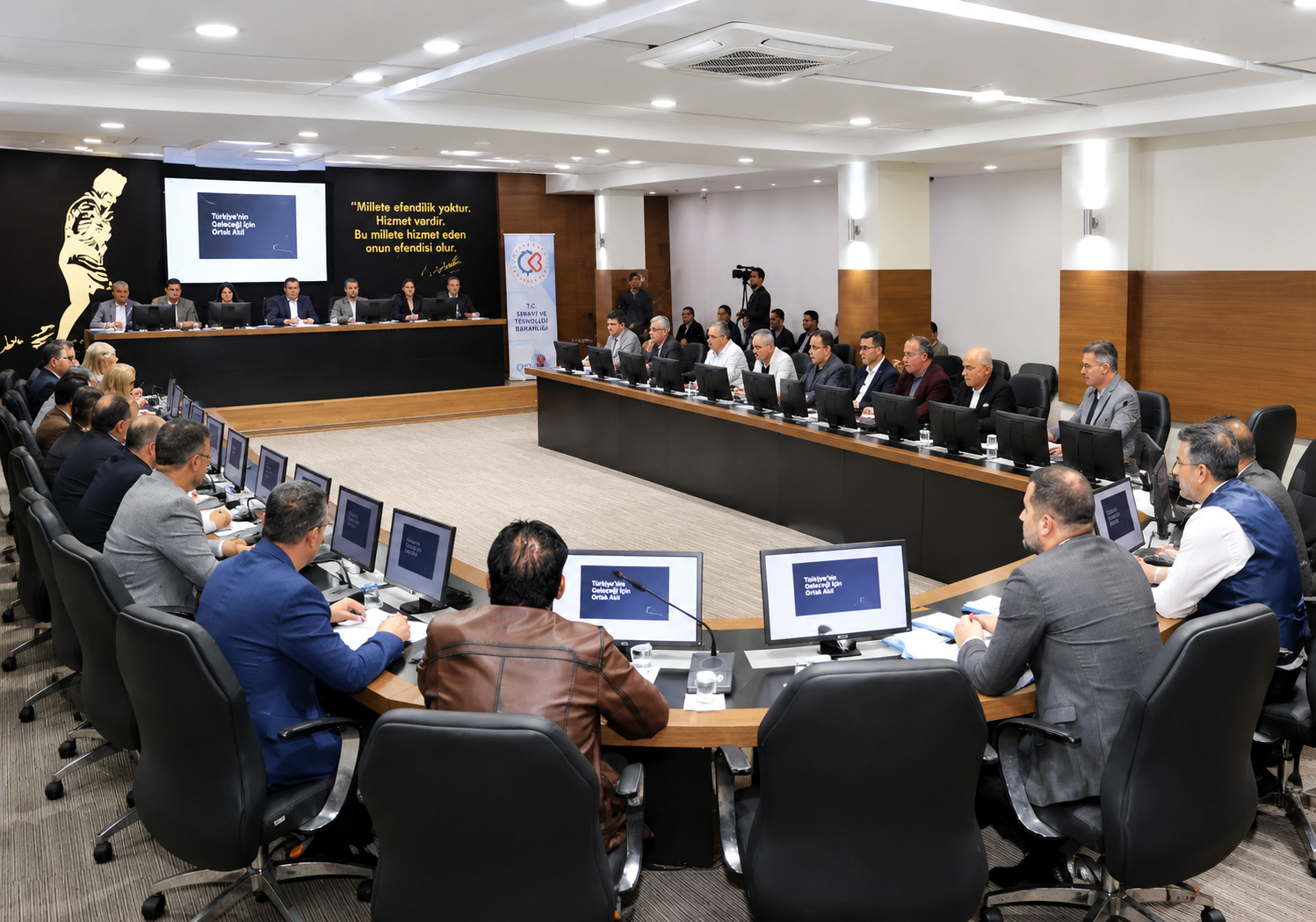 ÇERKEZKÖY'DE 2027 BÜTÇESİNE OY BİRLİĞİ