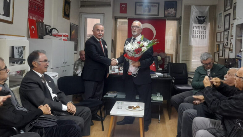 Yazar Erol Yıldız, ADD’de Cumhuriyetin kazanımlarını anlattı